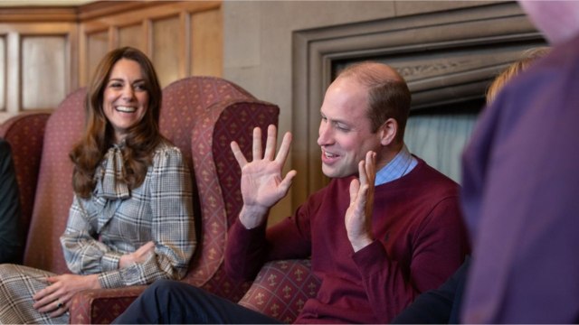 GALA VIDÉO - William et Kate Middleton prennent le pouvoir après le départ de Harry qui a choisi de quitter la Firme