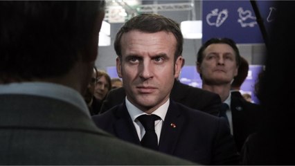 GALA VIDÉO - Emmanuel Macron, ultra-protégé : au total, 737 agents sont à son service !