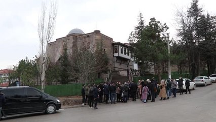 "Anadolu'nun ilk hadis okulu"nun etrafı üniversite öğrencilerince temizlendi