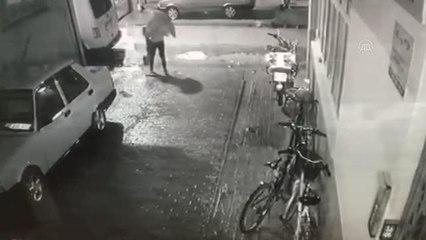 3 otomobilden hırsızlık yapan 2 şüpheli tutuklandı