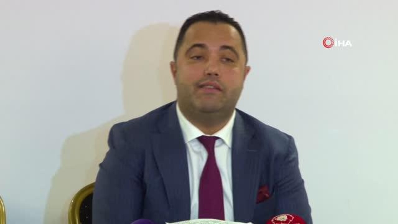 Rezan Epözdemir: "Galatasaray Spor Kulübü derneği yönetim kurulundaki görevimden istifa etmiyorum"