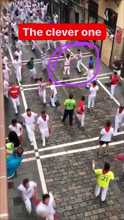 On repère vite le gars qui cherche les ennuis