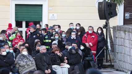 Ravanusa, folla in piazza per i funerali