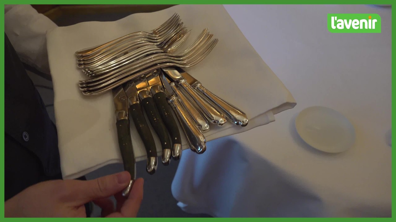 Apprendre à dresser la table à la manière du "Comme chez soi"