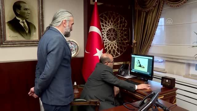 Vali Ustaoğlu AA'nın Yılın Fotoğrafları oylamasına katıldı