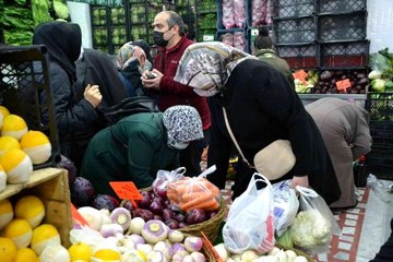 Açılışa özel yapılan indirim izdihama neden oldu