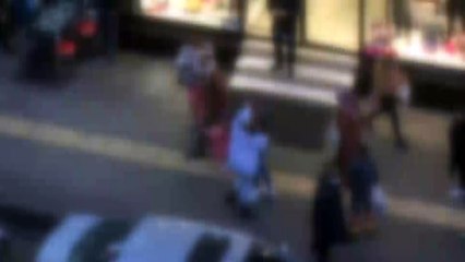 Sokak ortasında şoke eden anlar!