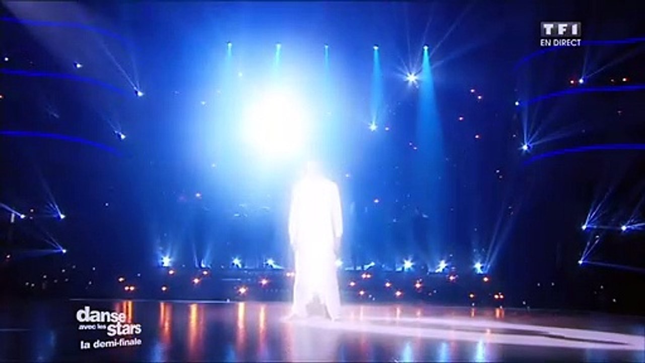 Danse avec les stars Saison 6 - Priscilla Betti et Christophe Licata, une danse aérienne angélique sur "Amazing Grace" (EN)