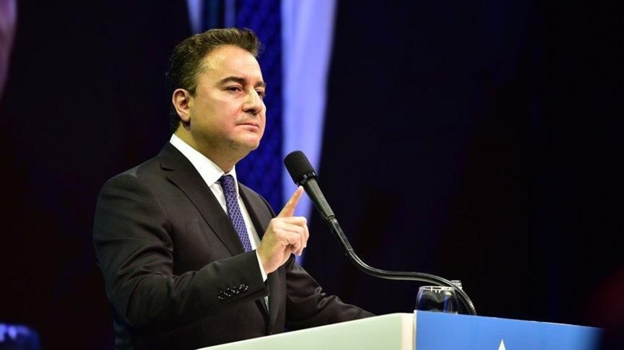 Babacan: Faizi Merkez Bankası düşürmüyor, Erdoğan talimat veriyor