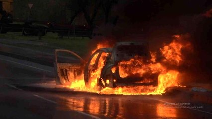 E-5 Haramidere'de araç alev topuna döndü