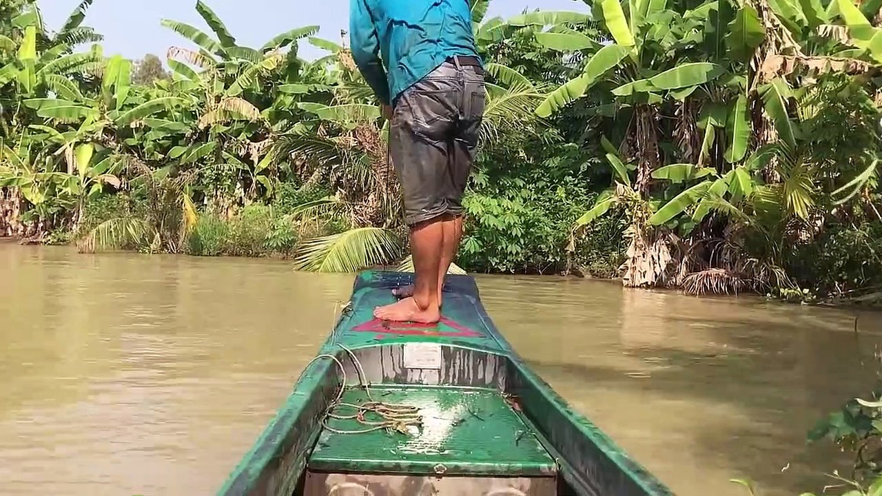 Top 4 Cast Net Fishing - Fisherman vs. River Monsters