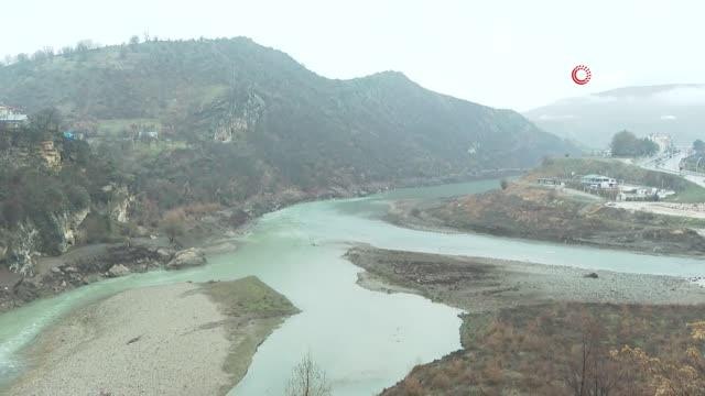 Cem evini ziyaret eden Adalet Bakanı Gül, Biz hep birlikte Türkiye'yiz