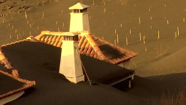 Los palmeros siguen esperando las ayudas