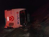 Kars-Erzurum karayolunda yolcu otobüsü devrildi: 6 ölü