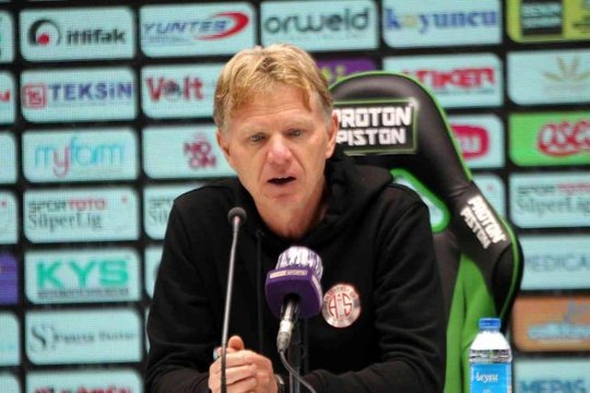 Alfons Groenendijk: Hayal kırıklığı diye tabir edebileceğim bir maç