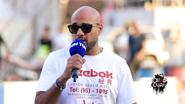 الفنان أحمد بهاء عضو فريق “شارموفرز” هيقولنا رأيه في تنظيم مصر لبطولة ريد بول كار بارك دريفت