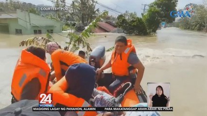 Mga residenteng na-trap sa mga bubong at puno sa Loboc, sinagip | 24 Oras Weekend
