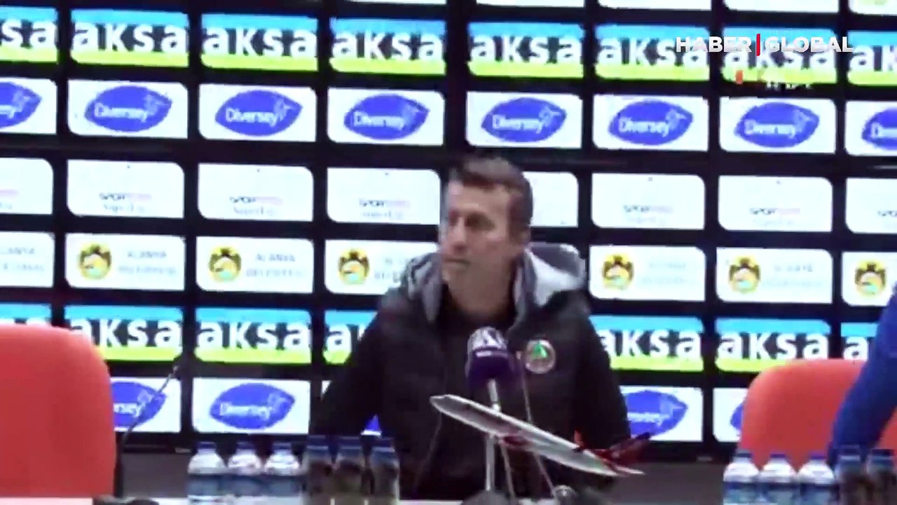 Alanyaspor evinde yıkıldı