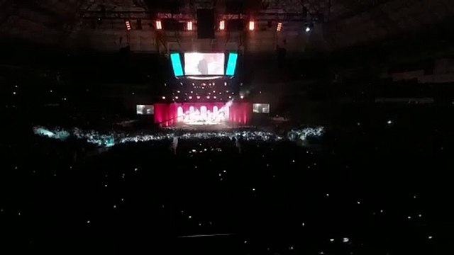 Lluís Llach interpreta 'No és això'