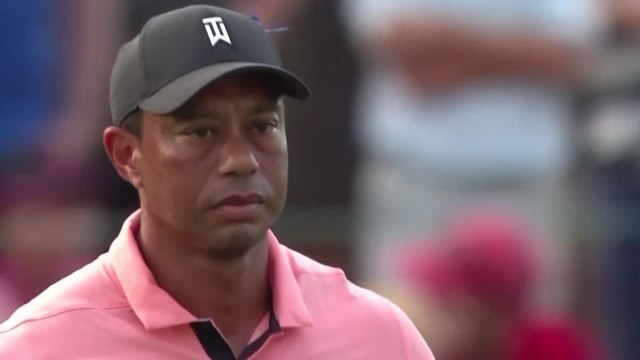 교통사고 10개월 만에 복귀한 우즈, PNC 챔피언십 첫날 공동 5위 / YTN