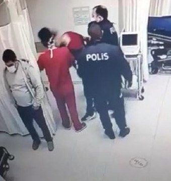 Alkollü geldiği hastanede doktora kafa atıp kaşını yardı (2)