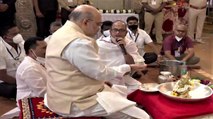 Amit Shah offers prayers at Dagdusheth Ganpati Temple