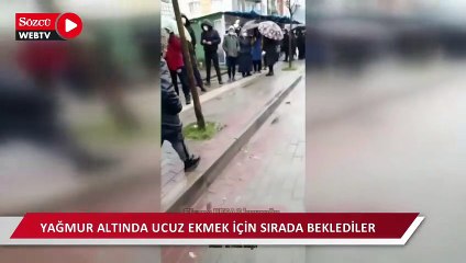 Fırında 5 TL'den satılan ekmeği 2 TL'ye almak isteyen vatandaşlar, yağmur altında uzun kuyruklar oluşturdu