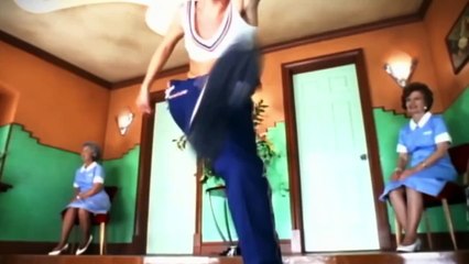 Why Gwen Stefani's Outfit At The ACM Awards Has Fans Talking