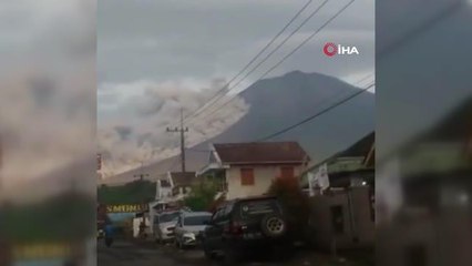 Endonezya'da Semeru Yanardağı yeniden harekete geçti