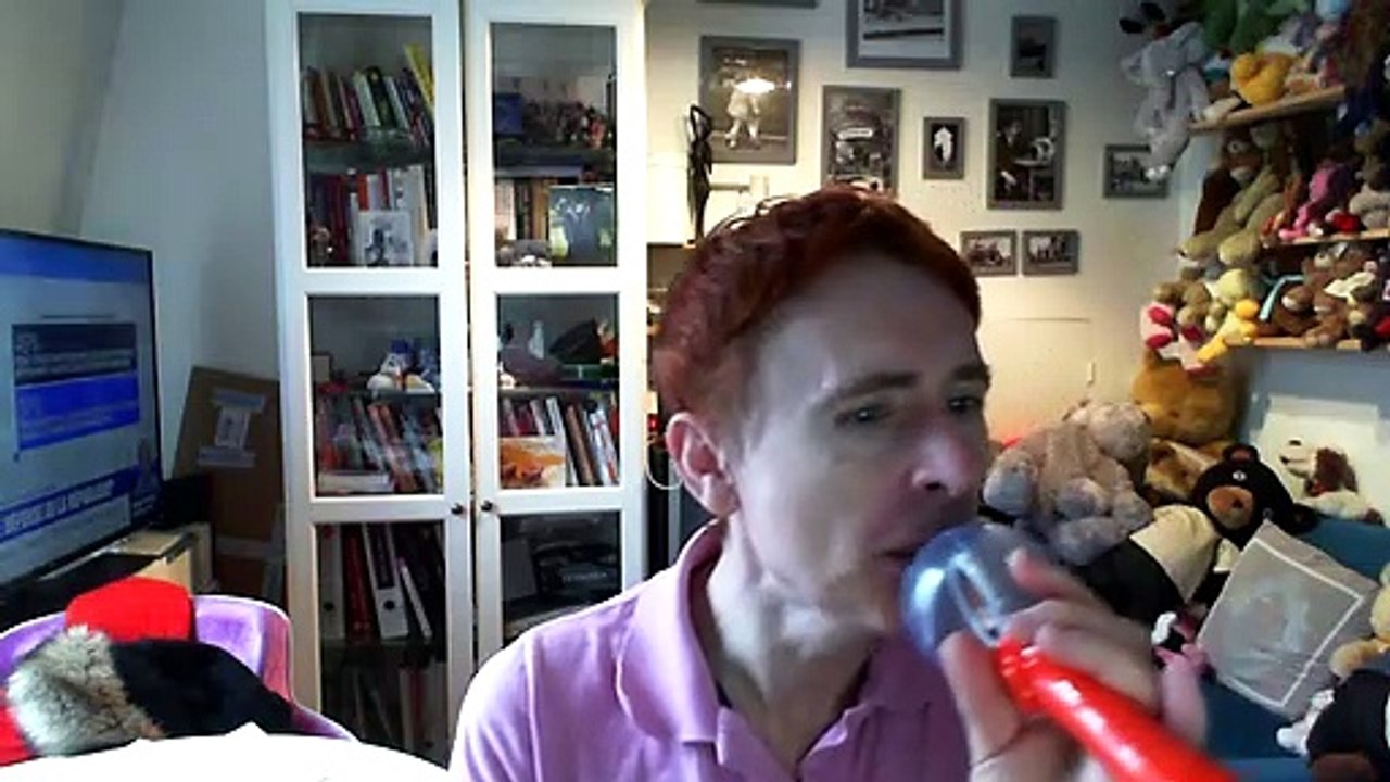 Wiwi égratigne "comme dit Renaud"