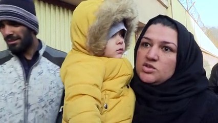 В Кабуле выстроились длинные очереди за паспортами