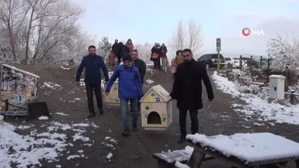 Yozgat'ta öğrenciler hayvanlar için yuva yapıp yiyecek bıraktı
