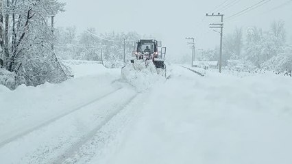 Seydişehir'de kar yağışı devam ediyor