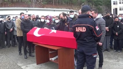 Son dakika haberi: Görevi sırasında hayatını kaybeden AFAD personelinin cenazesi defnedildi