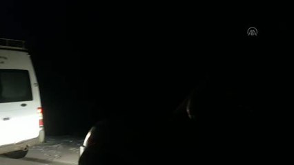 Ekipler yolu kardan kapanan köydeki hamile kadın için seferber oldu