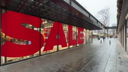 ROTTERDAM - Hollanda'da Omicron varyantı nedeniyle 4 hafta tam kapanma uygulanacak