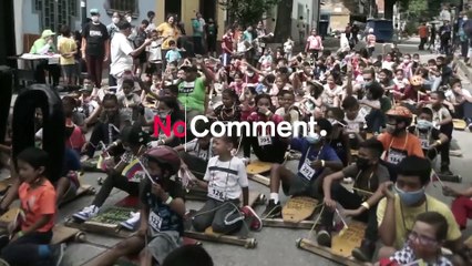 Carrinhos de rolamentos nas ruas de Caracas