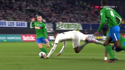 Mbappé s'est fait justice lui-même : son penalty et l'ouverture du score du PSG en vidéo