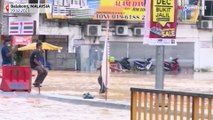 شاهد: المياه تغمر عدة مناطق حضرية في ماليزيا بسبب الفيضانات العارمة
