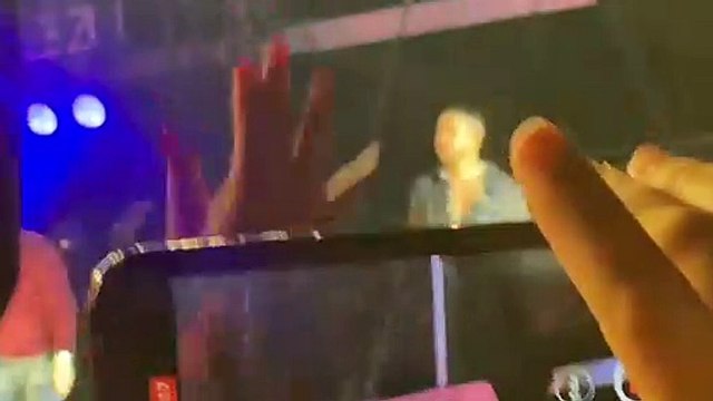 Romeo Santos no subió mujeres a tarimas, subió hombres; vea cuál fue el resultado