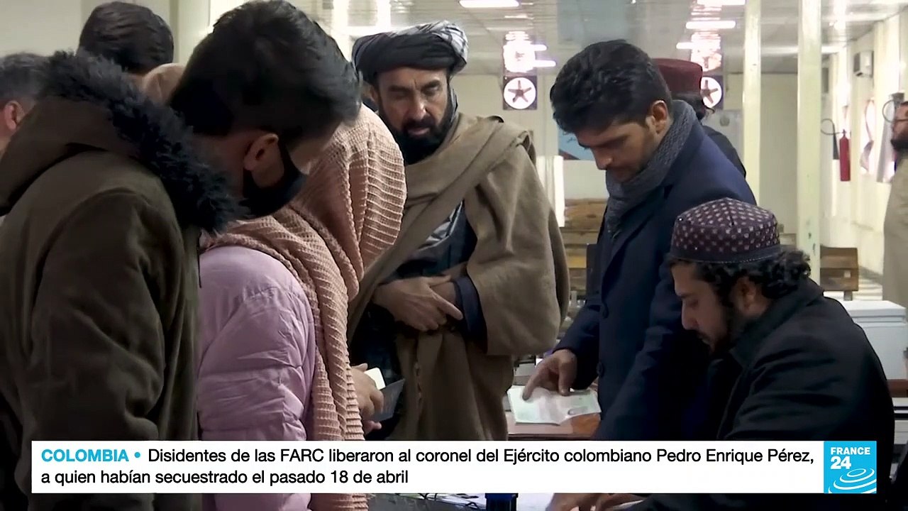 En Afganistán, las autoridades reanudaron trámites de entrega de pasaportes