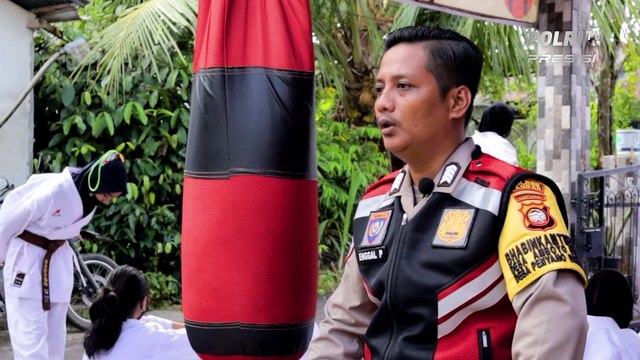 Bhabinkamtibmas Polsek Ngabang Kalimantan Barat, Latih Anak Muda di Ngabang Jadi Atlet Karate Selama 11 Tahun