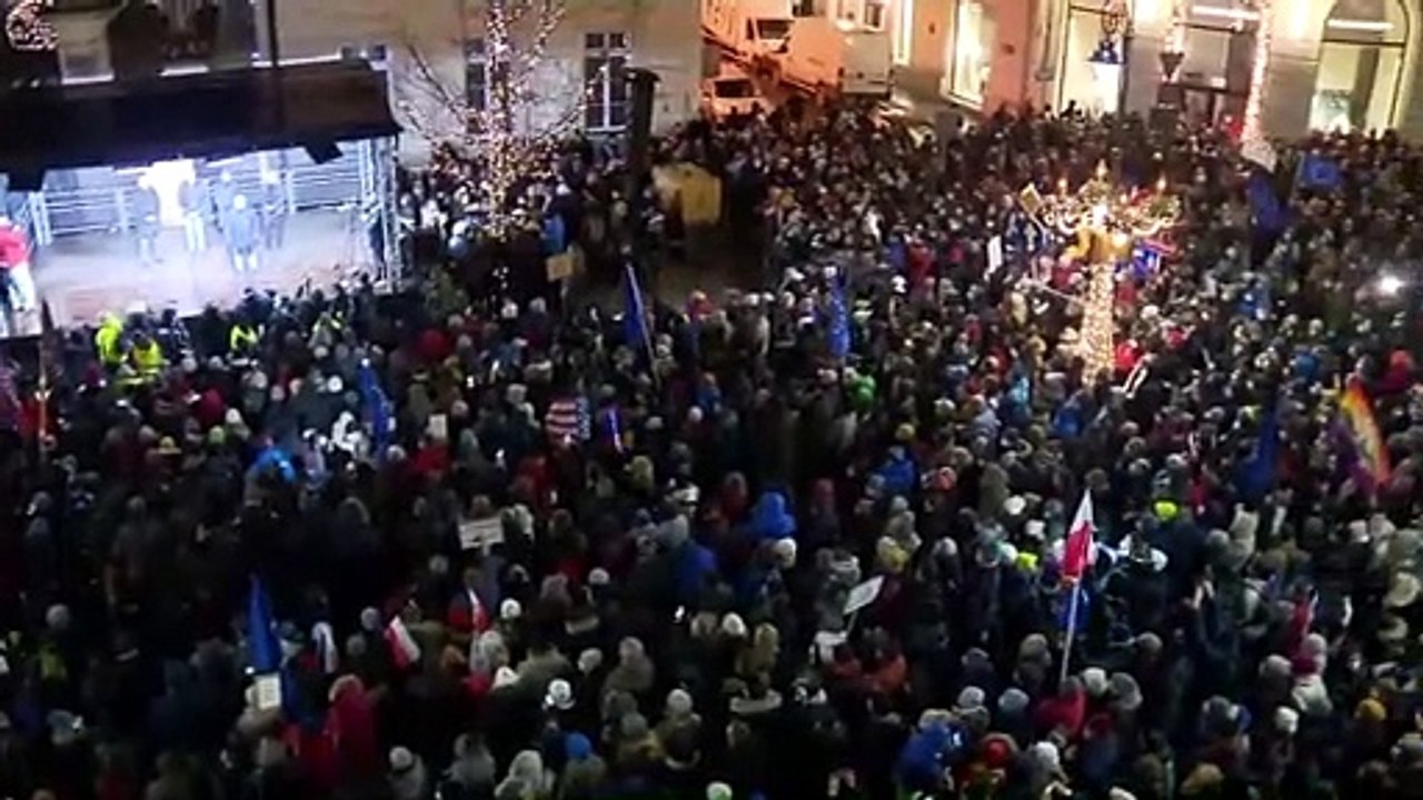 Wut über umstrittenes Rundfunkgesetz In Polen - Kritiker warnen vor Obrigkeitsstaat