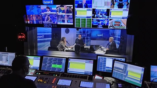 Présidentielle : Philippe de Villiers réaffirme son soutien à Éric Zemmour