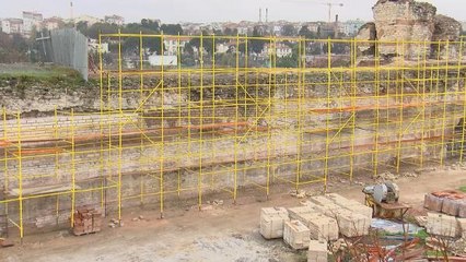 TARİHİ SURLARDA RESTORASYON TARTIŞMASI