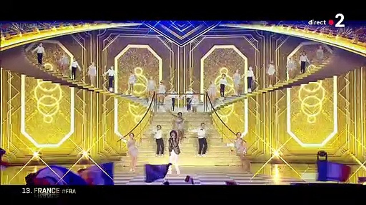 Enzo lors du concours de "L'eurovision Junior 2021"
