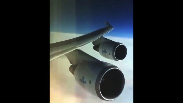 Les ailes de ce Boeing 747 sont secouées par la tempête