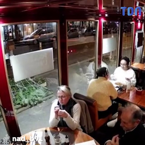 4 Tesla
