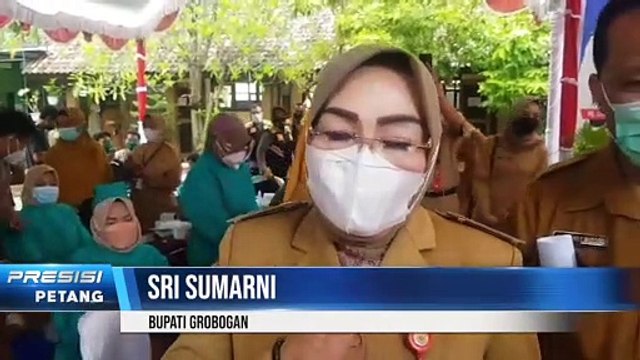 Bupati dan Kapolres Grobogan HIbur dan Motivasi Pelajar yang akan Vaksin