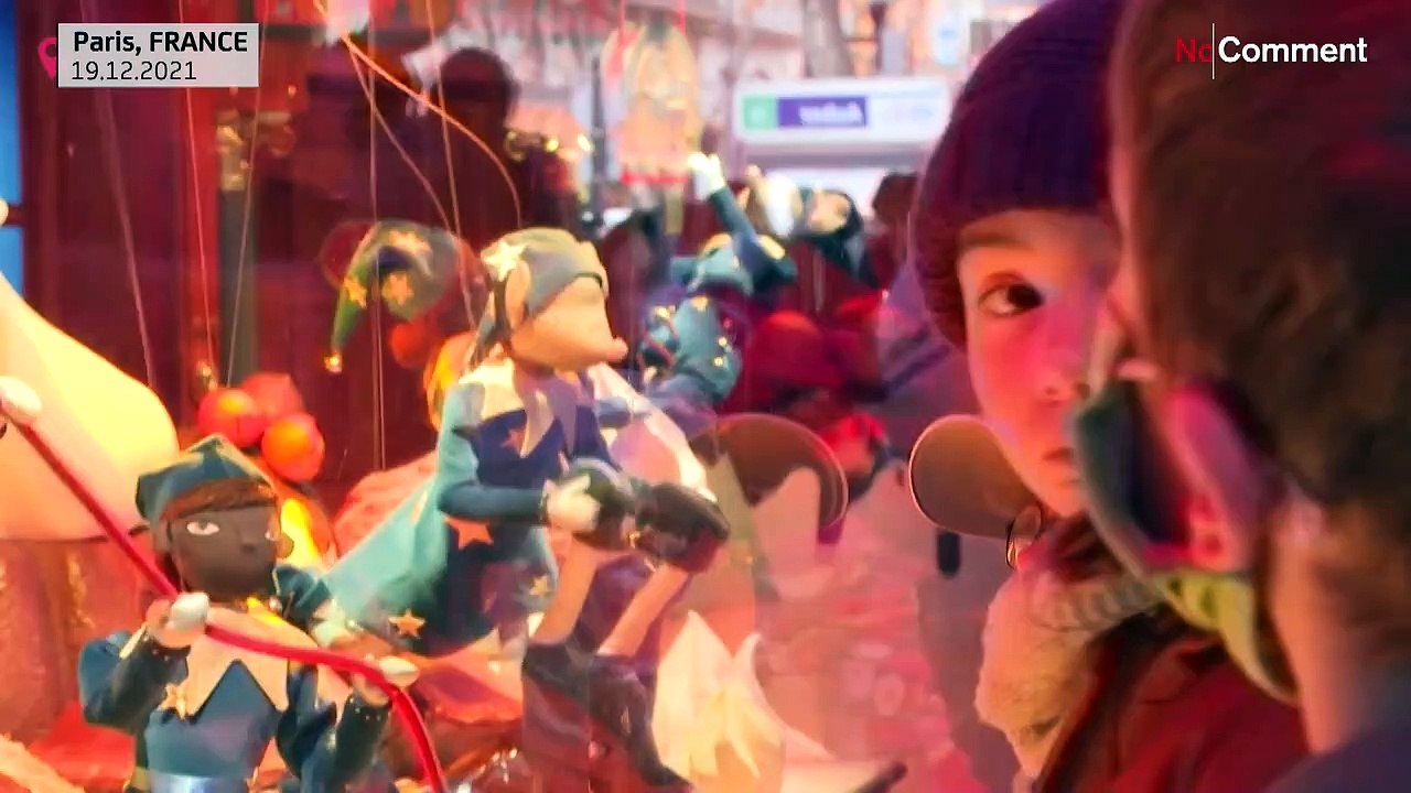 Los parisinos se apresuraron el domingo en hacer las últimas compras antes de Navidad